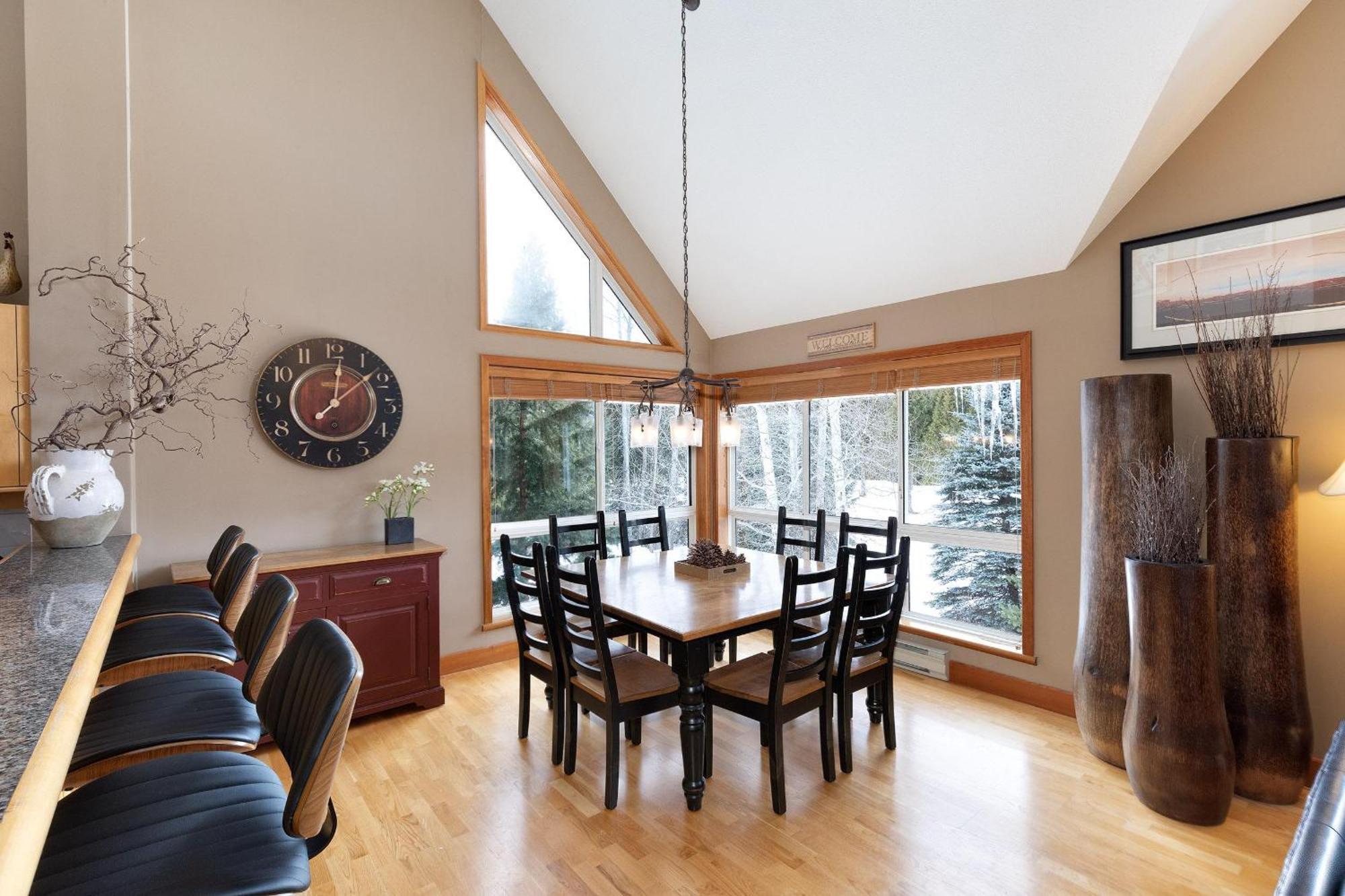 Alpine Greens 8 | Bright Townhome Near Blackcomb, Walk Or Shuttle To Skiing, Secure Parking Whistler Esterno foto