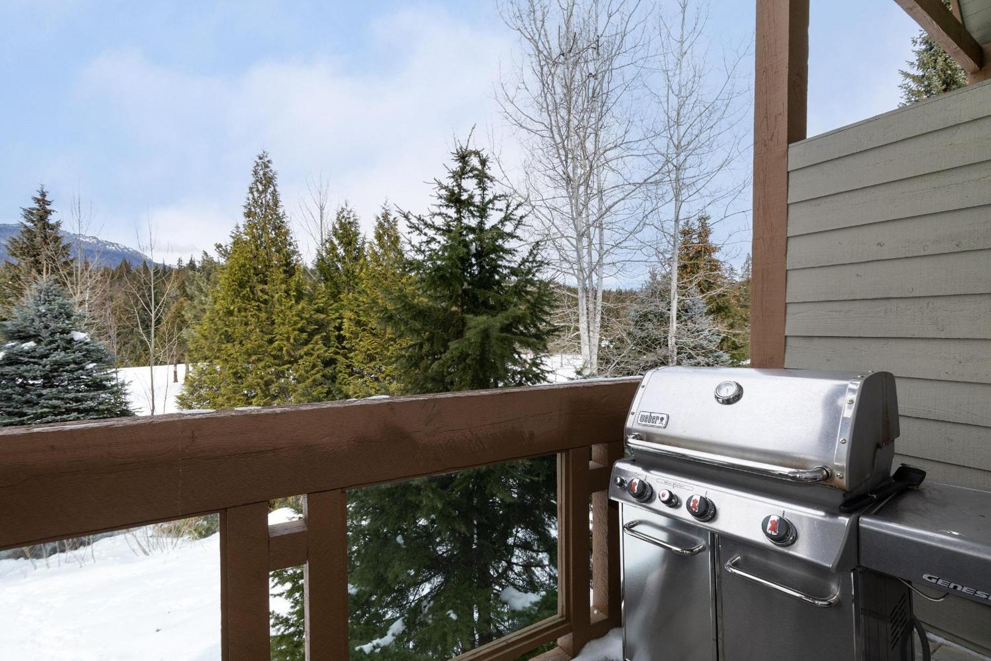Alpine Greens 8 | Bright Townhome Near Blackcomb, Walk Or Shuttle To Skiing, Secure Parking Whistler Esterno foto